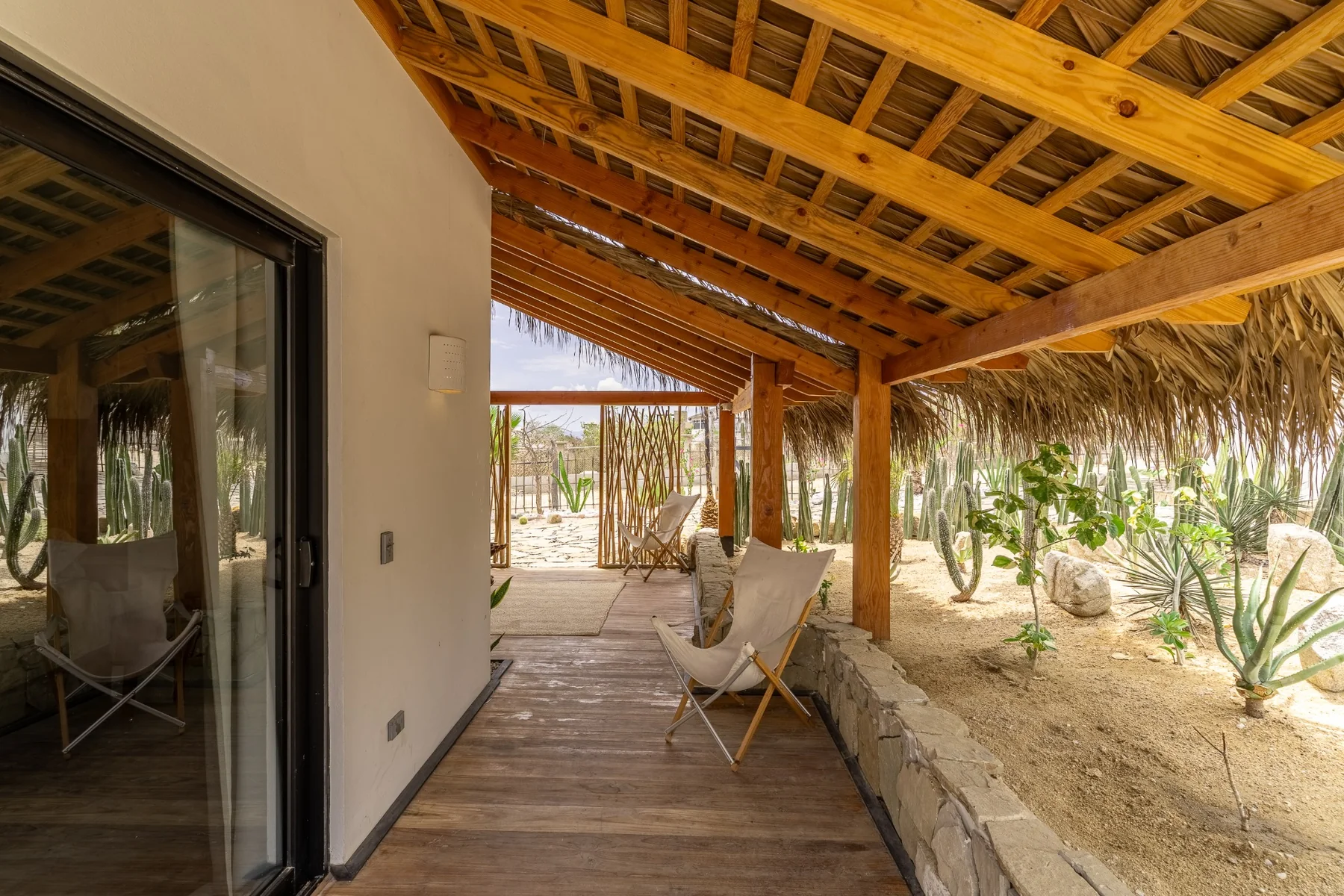 Casa Del Toro covered outdoor walkway
